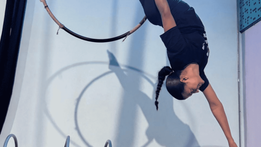 No soltar lo que las salvó: dos mujeres que encontraron en el pole dance una forma de volver a sí mismas
