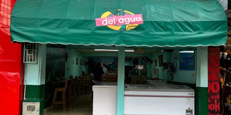 En Bello hay un lugar que ha alimentado por 30 años con sabor a río y mar; esta es su historia