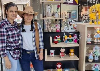 Productos hechos con corazón bellanita: Juliana diseñó un huevito terapéutico y ahora contará su historia en un libro