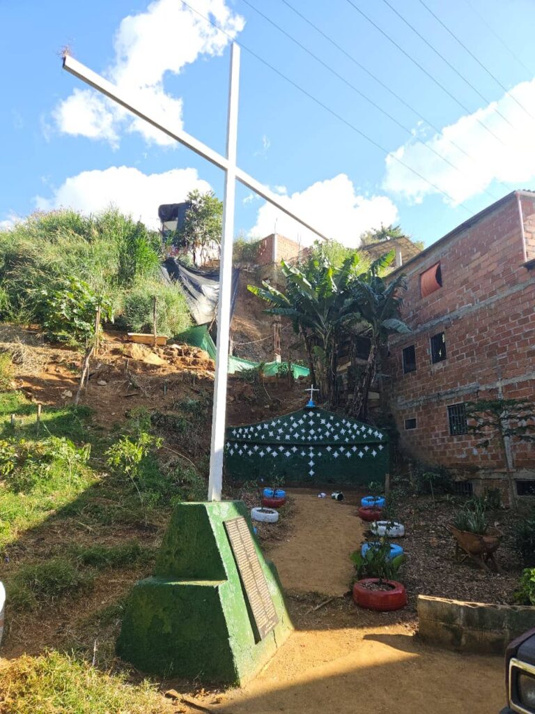 Habitantes de La Gabriela conmemoran los 15 años de la tragedia que enlutó al barrio con el fallecimiento de 83 vecinos