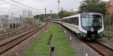 El Metro de Medellin, extiende el servicio comercial durante las primeras 3 semanas de diciembre.