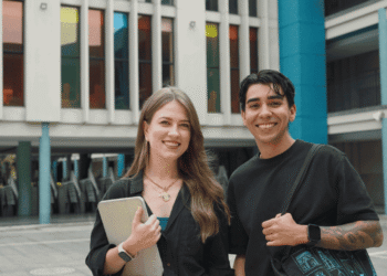 Idiomas EAFIT llega a Bello y fortalece la formación en idiomas en el norte del Valle de Aburrá