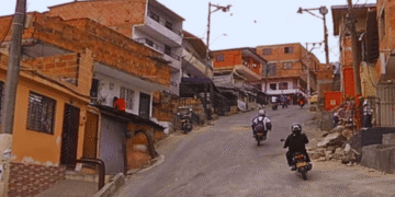 ¡Esto queda más lejos que París!”: la frase que, sin querer, le dio nombre a toda una comuna de Bello